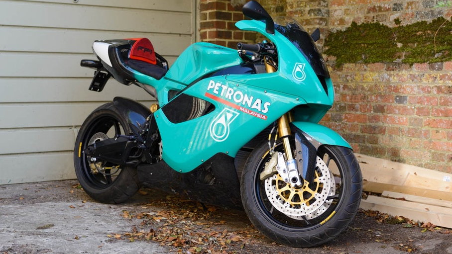 Petronas FP1 superbike